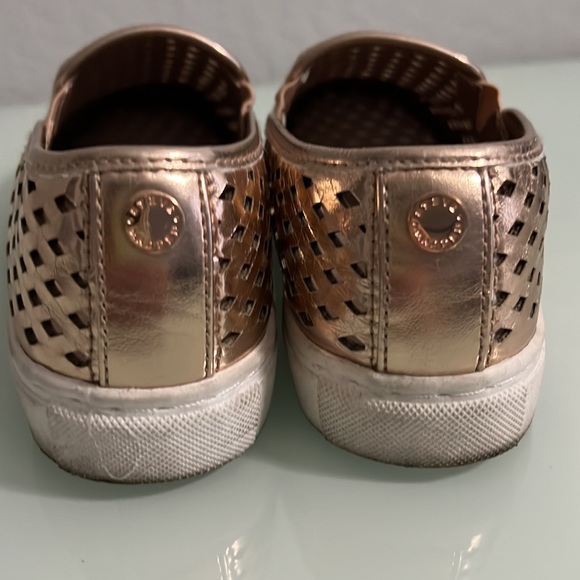 Steve Madden - Picture 3 of 9